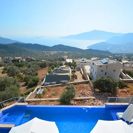 Escalade Villa