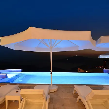 Escalade Villa Kas