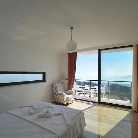 Escalade Villa Kas